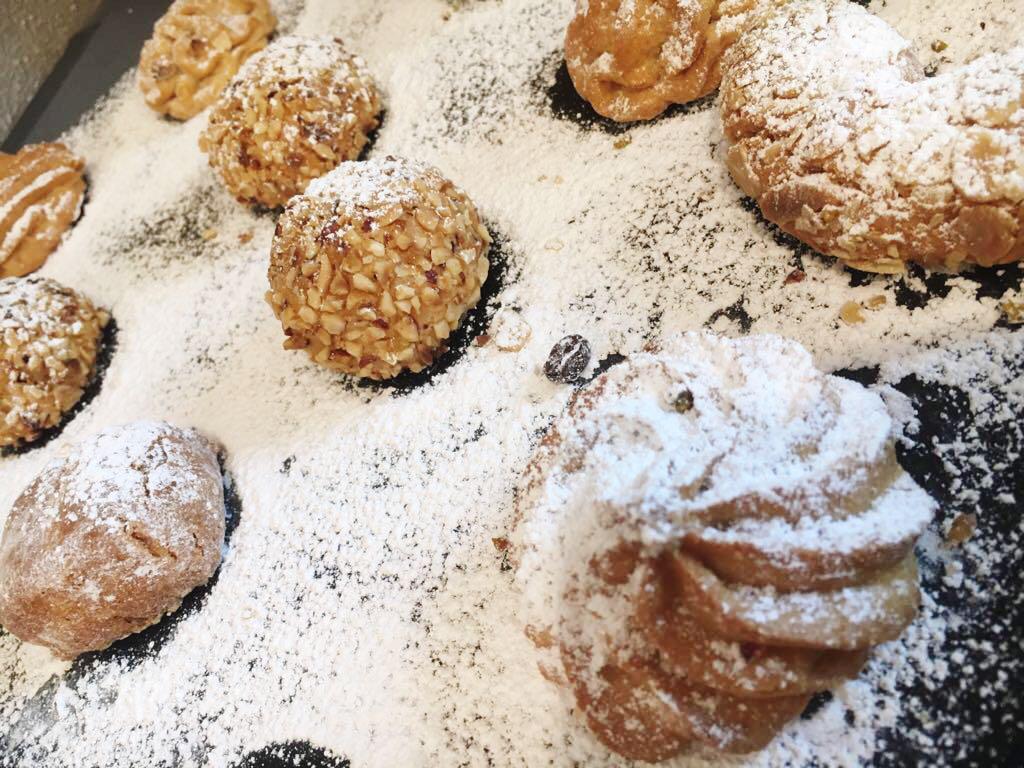 Handgemachtes Mandelgebäck aus Italien mit Zitrone