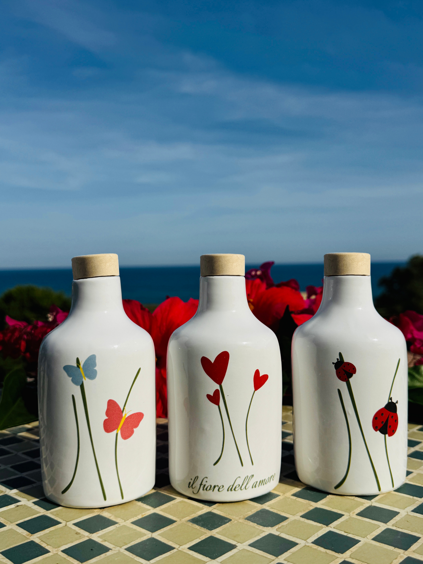 Ceramic bottle oil jug oil bottle oil dispenser 250ml for olive oil and vinegar handmade in Italy