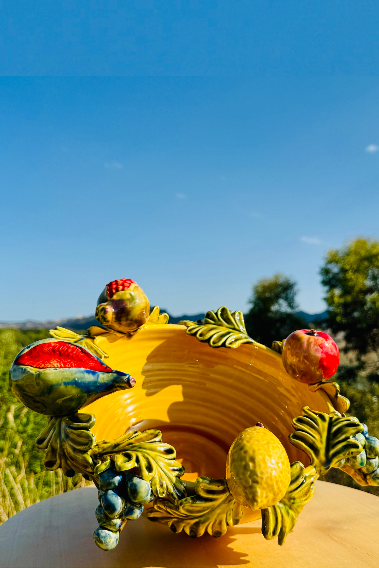 Obstschale mit Früchten - Keramik-Tischdeko - Handgefertigt und Handbemalt aus Italien