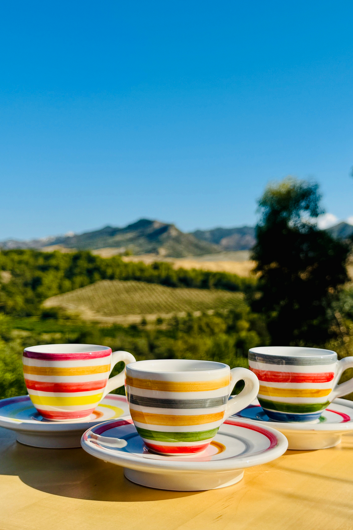 Bunte Espressotassen kleine Kaffee Tassen handgemacht in Italien – Le Colline