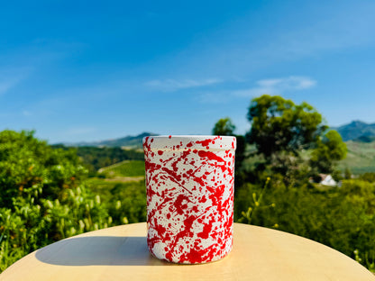 rot gesprenkelter Keramikbehälter 800 ml mit Deckel, kunstvoll handgefertigt in Italien. Ideal als Keksdose, Zuckerdose oder für Tee, Salz, Gewürze und Kaffee. Mediterrane Keramik für Küche, Esszimmer oder Vorratsraum. Traditionell bemalt, jedes Stück ein Unikat. Praktisch zur Aufbewahrung und dekorativ auf Küchenregal, Sideboard oder Tisch. Verleiht rustikalem und modernem Ambiente südländischen Charme.