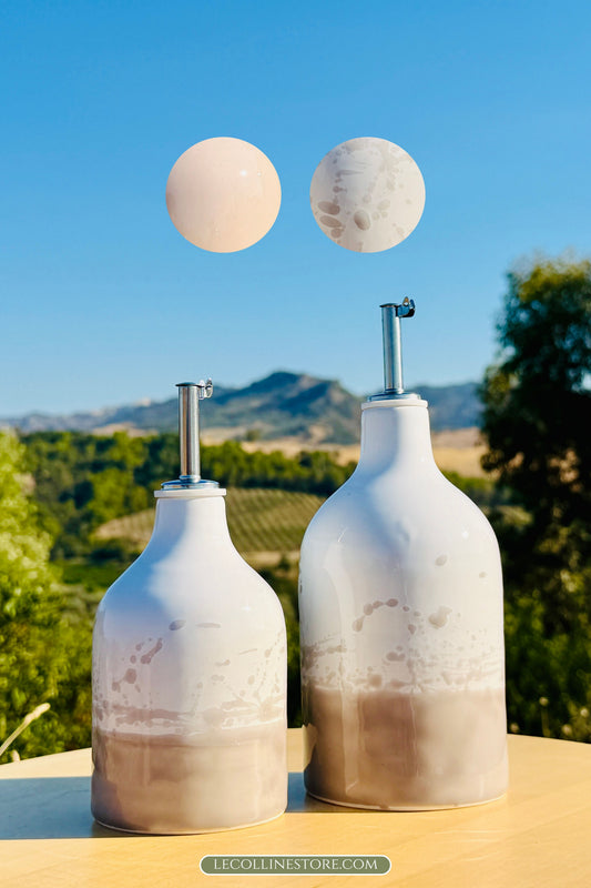 Getöpferte Ölspender Keramikflasche für Olivenöl aus Italien