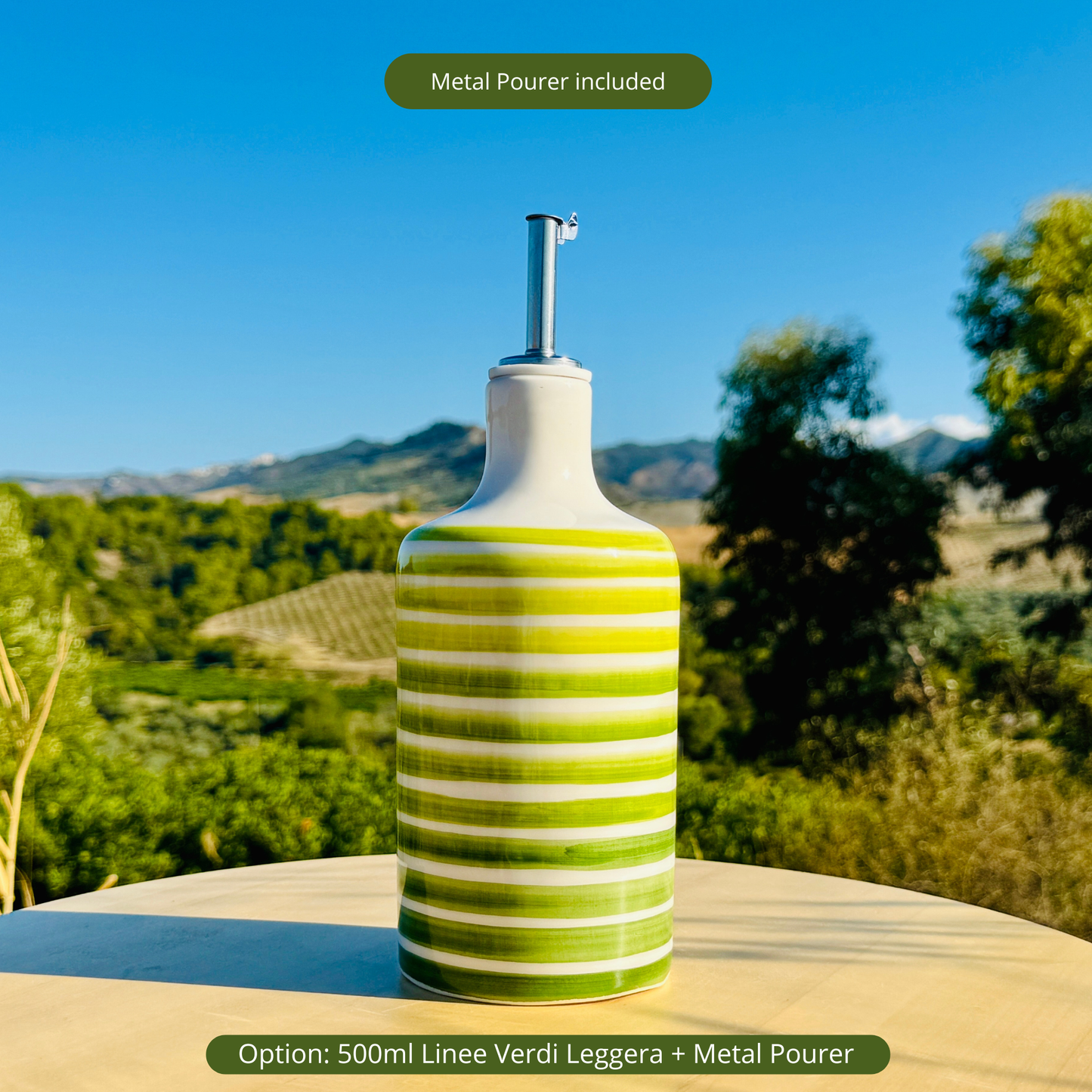 Keramikflasche Ölspender mit grünen Linien für Olivenöl handgemacht in Italien