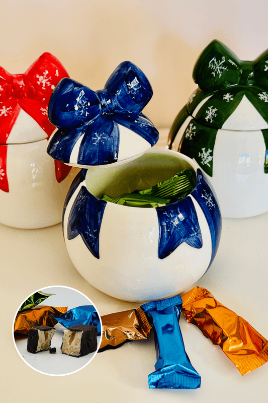 Geschenkset Nougat Mix 180g in handgemachter weihnachtlichen Keramik-Dose