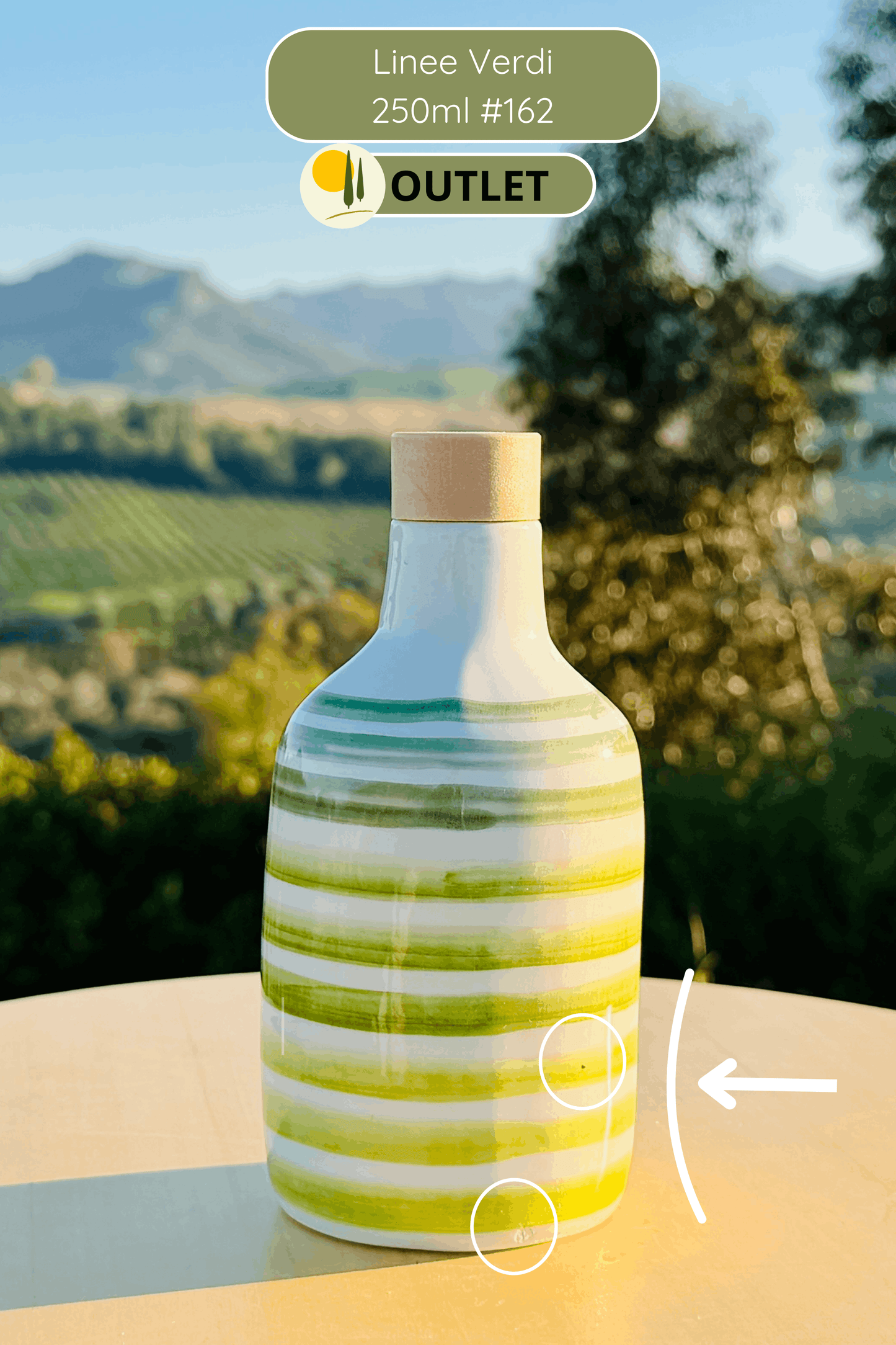 OUTLET - B-WARE Keramikflasche Ölspender mit grünen Linien für Olivenöl handgemacht in Italien