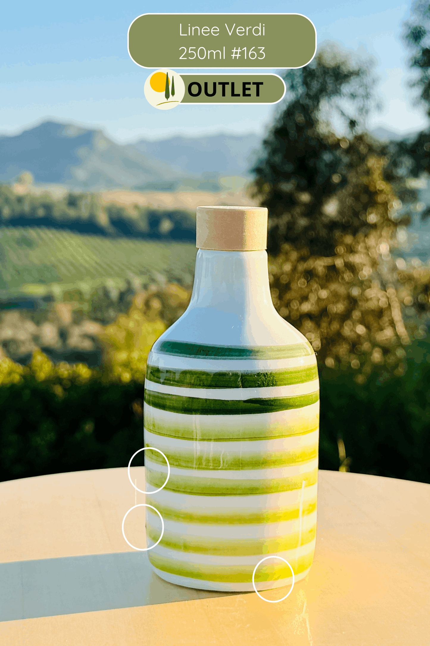 OUTLET - B-WARE Keramikflasche Ölspender mit grünen Linien für Olivenöl handgemacht in Italien