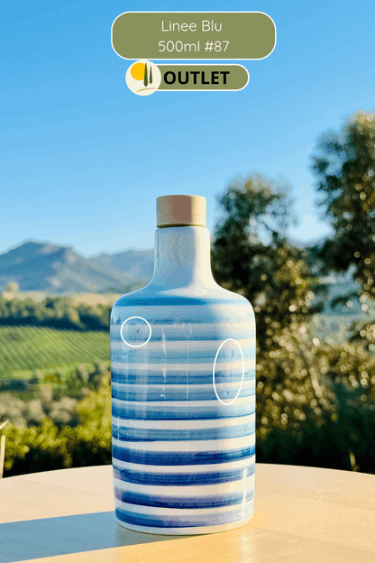 OUTLET - B-WARE Keramikflasche Ölspender mit blauen Linien für Olivenöl handgemacht in Italien
